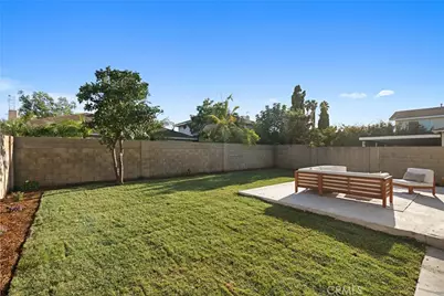 13848 Carnaby, Cerritos, CA 90703 - Photo 23