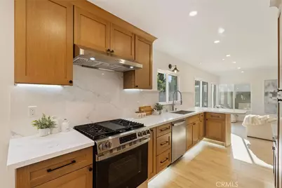 13848 Carnaby, Cerritos, CA 90703 - Photo 7