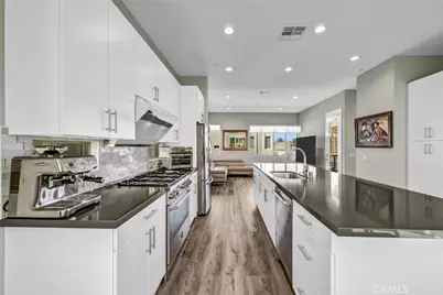 18 Ebb Tide, Newport Beach, CA 92663 - Photo 5