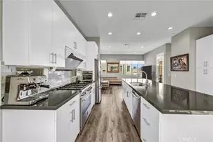 18 Ebb Tide, Newport Beach, CA 92663 - Photo 5