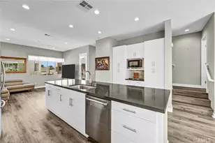18 Ebb Tide, Newport Beach, CA 92663 - Photo 9