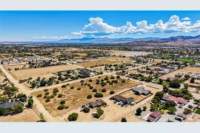 2701 W O-8 Avenue, Palmdale, CA 93551 - Photo 15