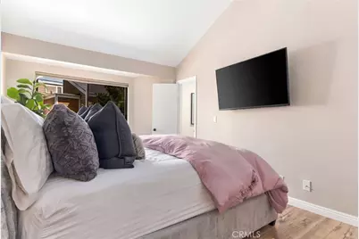 14 Surfside Ct Court, Newport Beach, CA 92663 - Photo 19