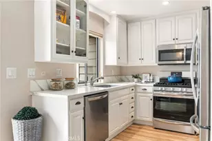 14 Surfside Ct Ct, Newport Beach, CA 92663 - Photo 9