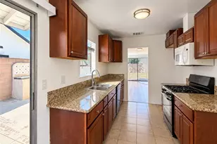 7919 Lasaine Ave, Northridge, CA 91325 - Photo 7