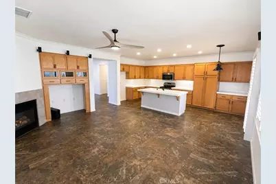 35579 Country Creek Drive, Yucaipa, CA 92399 - Photo 5