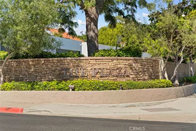 2326 Vista Hogar, Newport Beach, CA 92660 - Photo 43