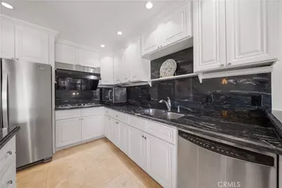 2326 Vista Hogar, Newport Beach, CA 92660 - Photo 11