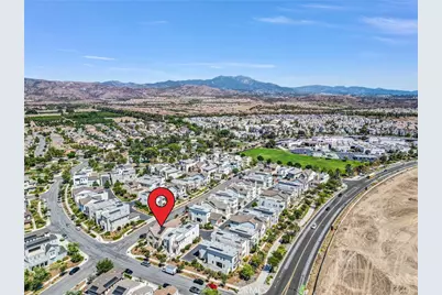 128 Character, Irvine, CA 92618 - Photo 45
