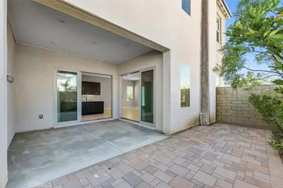 128 Character, Irvine, CA 92618 - Photo 39