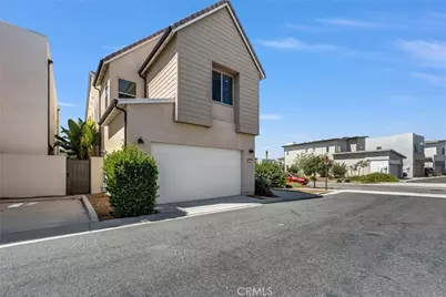 128 Character, Irvine, CA 92618 - Photo 41