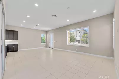 128 Character, Irvine, CA 92618 - Photo 11