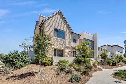 128 Character, Irvine, CA 92618 - Photo 3