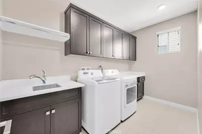 128 Character, Irvine, CA 92618 - Photo 35