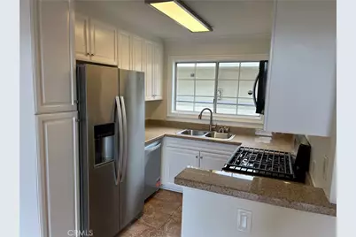 21520 Burbank #303, Woodland Hills, CA 91367 - Photo 5