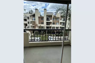 21520 Burbank #303, Woodland Hills, CA 91367 - Photo 13