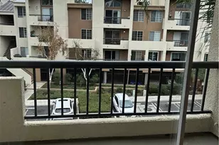 21520 Burbank, Woodland Hills, CA 91367 - Photo 13