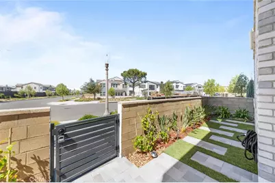 427 Flycatcher, Irvine, CA 92618 - Photo 3