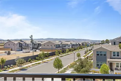 427 Flycatcher, Irvine, CA 92618 - Photo 41