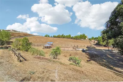 20450 Wendy, Murrieta, CA 92562 - Photo 11
