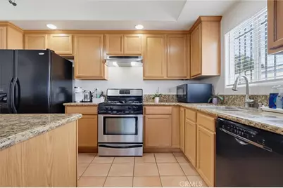 2542 E Madison Street, Carson, CA 90810 - Photo 11