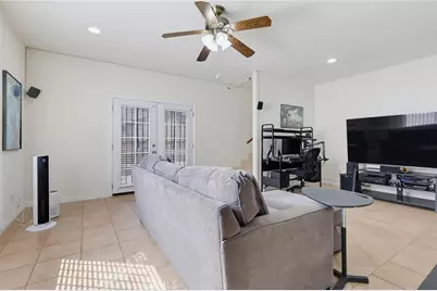 2542 E Madison Street, Carson, CA 90810 - Photo 15