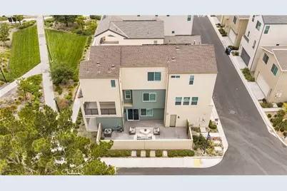 333 Baluster, Irvine, CA 92618 - Photo 33