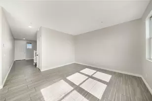 7375 McClellan Ct, Fontana, CA 92336 - Photo 3