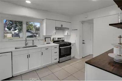 7321 Colombia Drive, Buena Park, CA 90620 - Photo 19