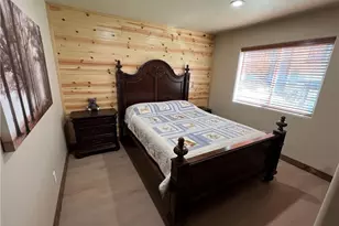 313 Hilltop Ln, Big Bear City, CA 92314 - Photo 25