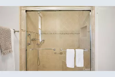 13 Hollowglen, Irvine, CA 92604 - Photo 9