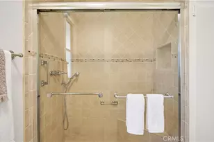 13 Hollowglen, Irvine, CA 92604 - Photo 9