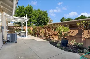 13 Hollowglen, Irvine, CA 92604 - Photo 35