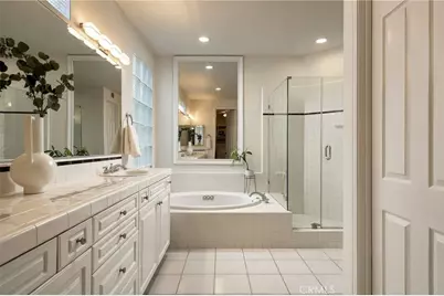 606 Goldenwest Street, Huntington Beach, CA 92648 - Photo 19