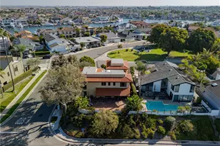 16581 Melville Cir, Huntington Beach, CA 92649 - Photo 3