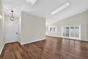8932 Biscayne Ct, Huntington Beach, CA 92646 - Photo 5