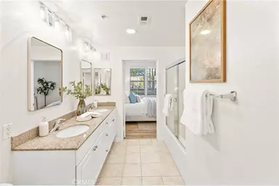 2105 Watermarke, Irvine, CA 92612 - Photo 17
