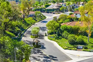 24711 Devonport Cir, Laguna Hills, CA 92653 - Photo 29