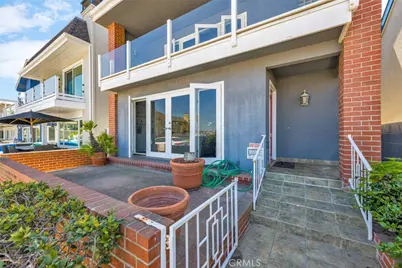 915 W Bay Avenue, Newport Beach, CA 92661 - Photo 5