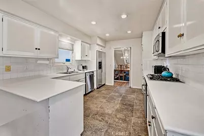915 W Bay Avenue, Newport Beach, CA 92661 - Photo 19