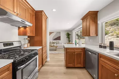 23992 Via La Coruna, Mission Viejo, CA 92691 - Photo 13