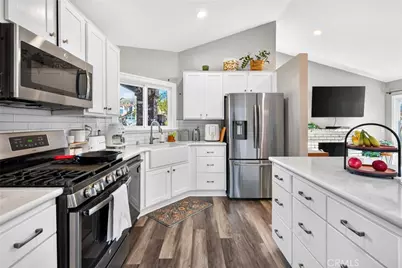 8433 E Saratoga, Anaheim, CA 92808 - Photo 11