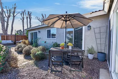 8433 E Saratoga, Anaheim, CA 92808 - Photo 29
