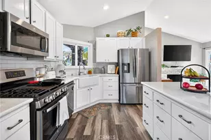 8433 E Saratoga, Anaheim, CA 92808 - Photo 11