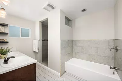2152 N Greenbrier Road, Long Beach, CA 90815 - Photo 29