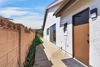 7639 Faust, West Hills, CA 91304 - Photo 37