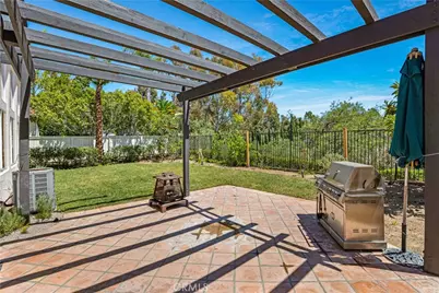 2588 Thorman, Tustin, CA 92782 - Photo 37