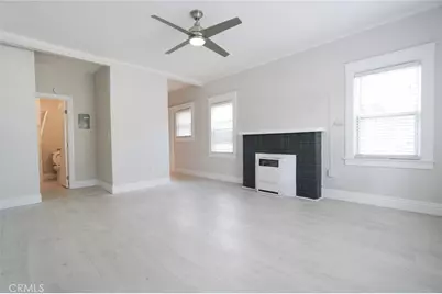 328 W 8th Street, Long Beach, CA 90813 - Photo 11