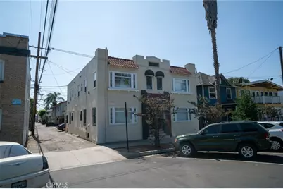 328 W 8th Street, Long Beach, CA 90813 - Photo 3