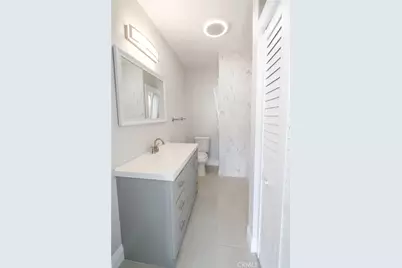 328 W 8th Street, Long Beach, CA 90813 - Photo 9